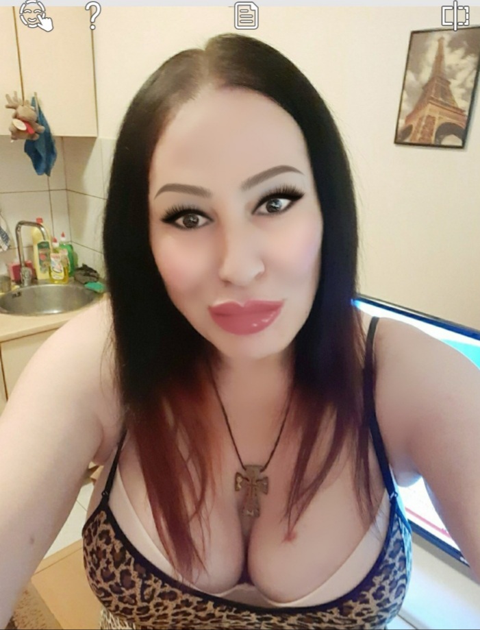 TRANSSICA SHEMALE, GRADI IMAM SAMO JAS, TRANSS DEVOJKA, EDINSTVENA VISTINSKA TRANS VO MAKEDONIJA, DISKRETNI SREDBI, DISKRETNO DRUZENJE, ZABAVA
