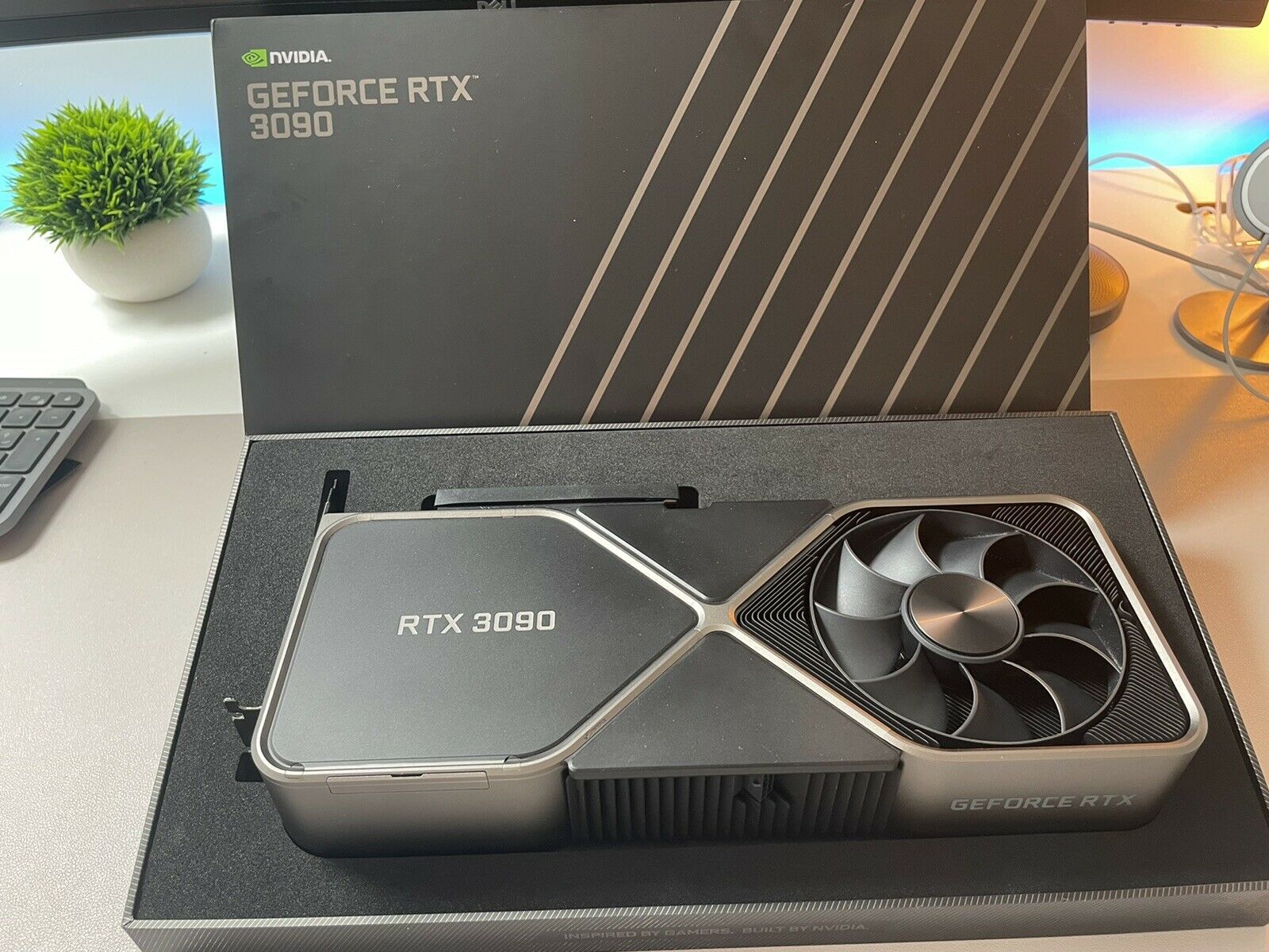 Приватно: NON LHR GEFORCE RTX 3090 Ti, RTX 3090, RTX 3080 Ti, RTX 3080, RTX 3070, RTX 3070 Ti, RTX 3060 Ti