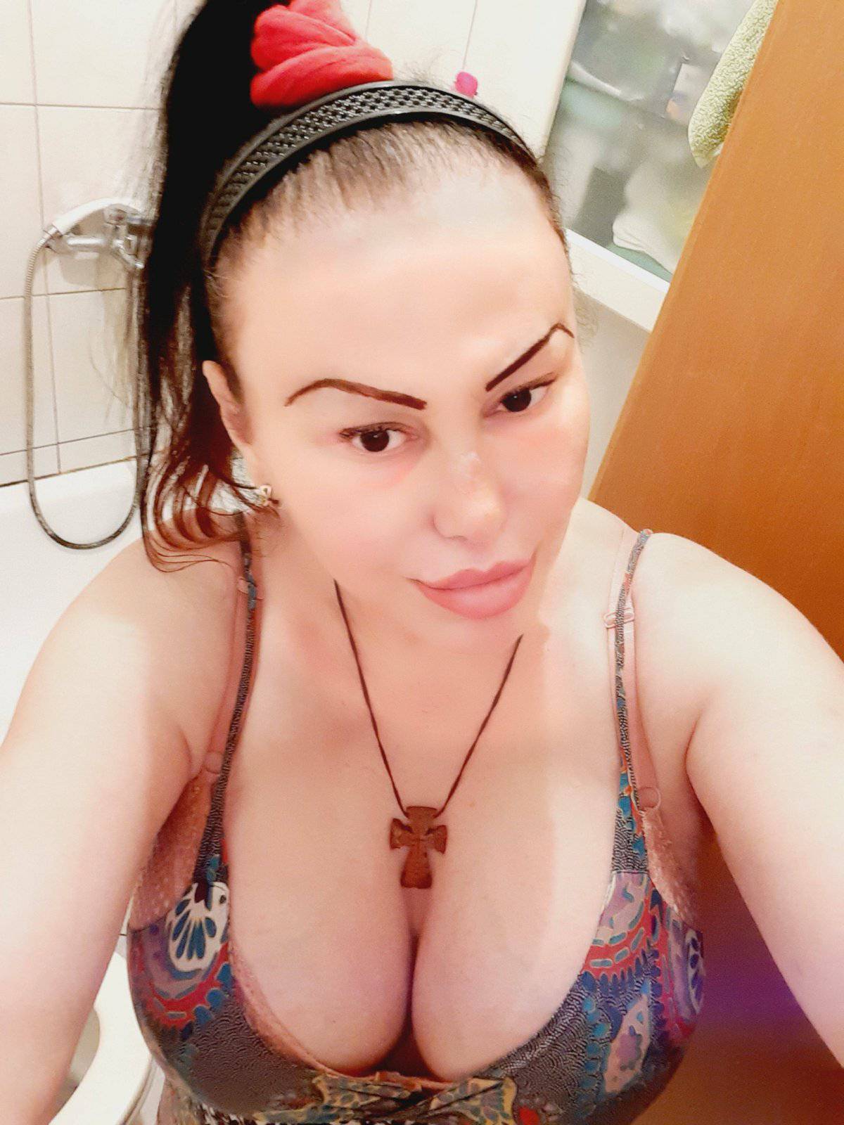 TRANSSICA SHEMALE, 077642494 GRADI IMAM SAMO JAS, TRANSS DEVOJKA, EDINSTVENA VISTINSKA TRANS VO MAKEDONIJA, DISKRETNI SREDBI, DISKRETNO DRUZENJE, ZABAVA